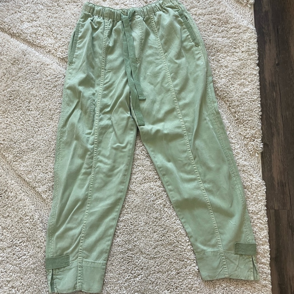 Zara pant size small never worn